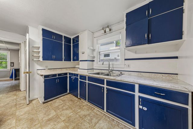 1617 N 4th Street, Mankato, MN 56001