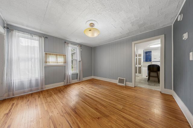1617 N 4th Street, Mankato, MN 56001