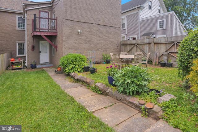 130 E MARKET ST, Marietta, PA 17547