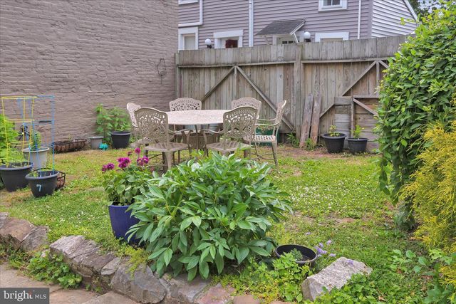 130 E MARKET ST, Marietta, PA 17547