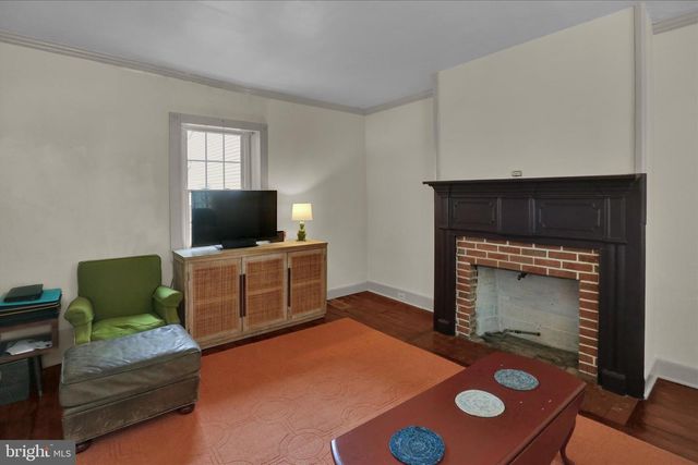 130 E MARKET ST, Marietta, PA 17547