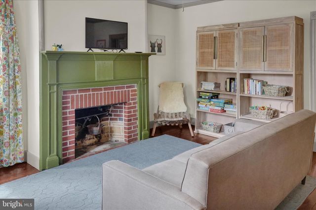 130 E MARKET ST, Marietta, PA 17547