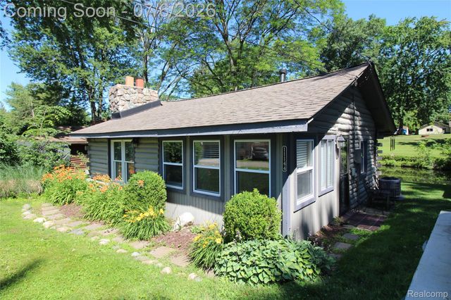 11144 Beryl Drive, White Lake Charter Township, MI 48386
