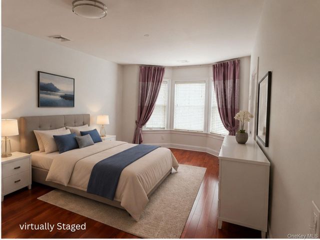 314 Soundview Lane, College Point, NY 11356