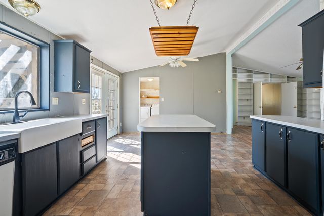 13905 Mendenhall Road, Red Bluff, CA 96080