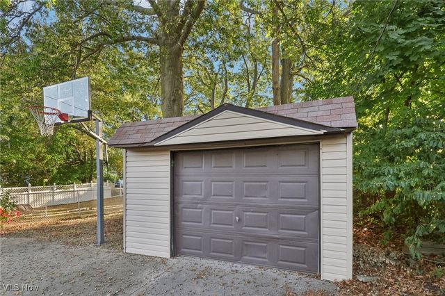 3475 W 145th Street, Cleveland, OH 44111