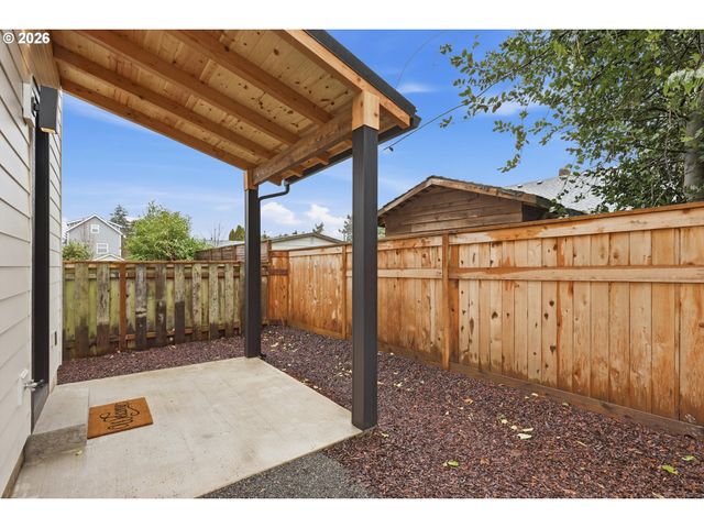 3792 Ne 81ST Ave, Portland, OR 97213