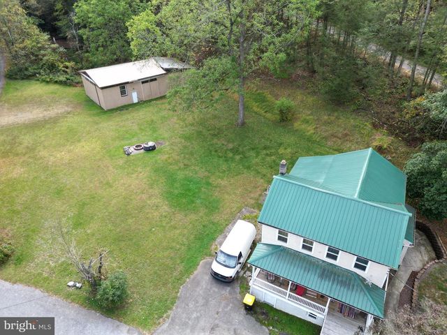 42 BRICKY RD, Pottsville, PA 17901