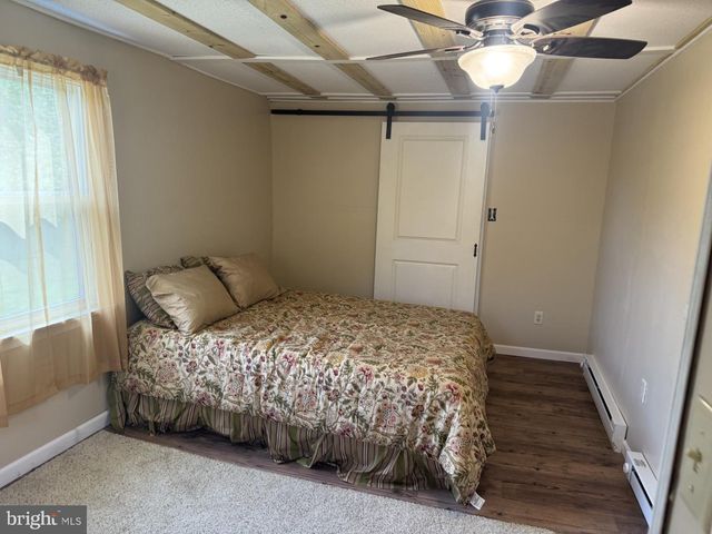 42 BRICKY RD, Pottsville, PA 17901