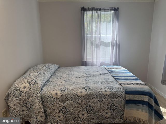 42 BRICKY RD, Pottsville, PA 17901