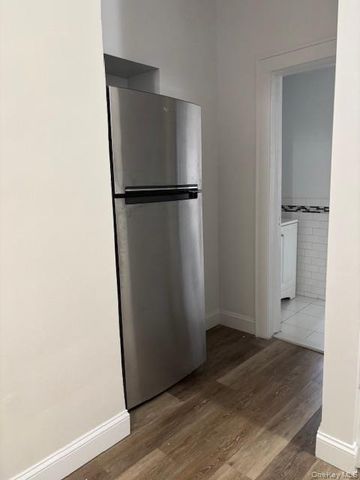 159 Main Street 2C, Huntington, NY 11743