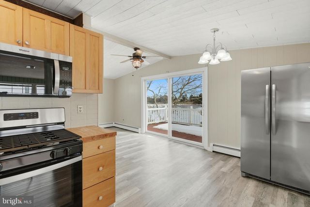 40 DADDY TUCKER, Little Egg Harbor Twp, NJ 08087
