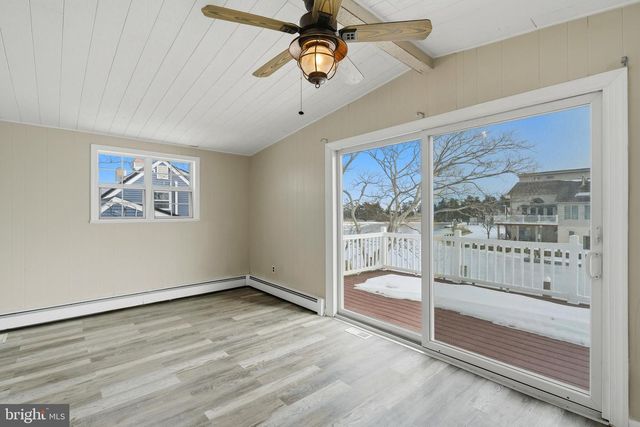 40 DADDY TUCKER, Little Egg Harbor Twp, NJ 08087