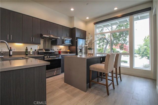 15 S Chapel Ave, Alhambra, CA 91801