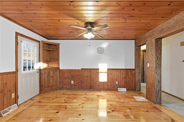 109 New Orchard Dr, Frazer, PA 15084