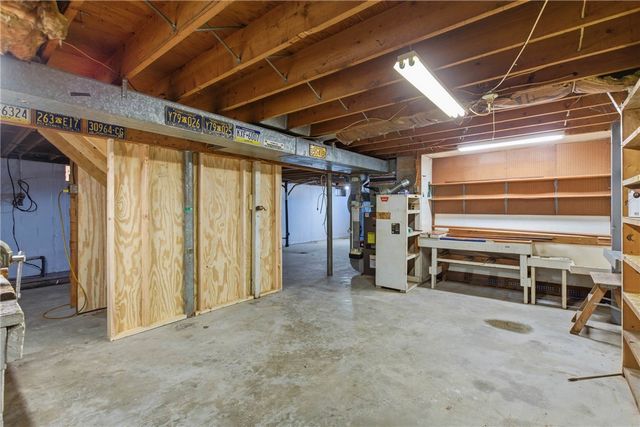 109 New Orchard Dr, Frazer, PA 15084