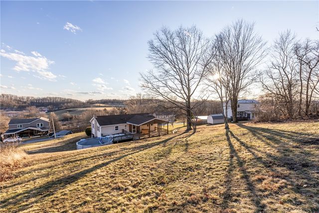 109 New Orchard Dr, Frazer, PA 15084