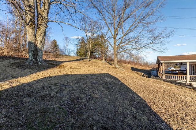 109 New Orchard Dr, Frazer, PA 15084