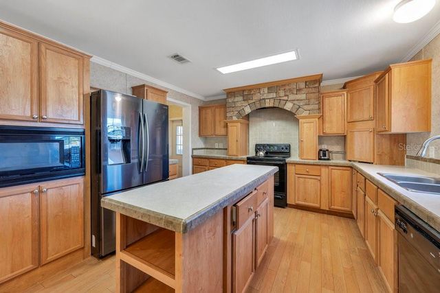 223 MARTIN DRIVE, Lakeland, FL 33809