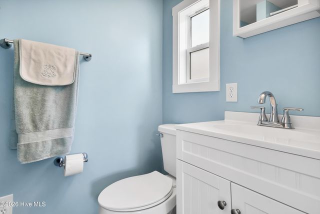 200 1st Street, Hampstead, NC 28443