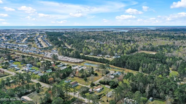 200 1st Street, Hampstead, NC 28443