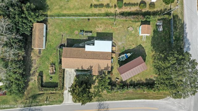 200 1st Street, Hampstead, NC 28443