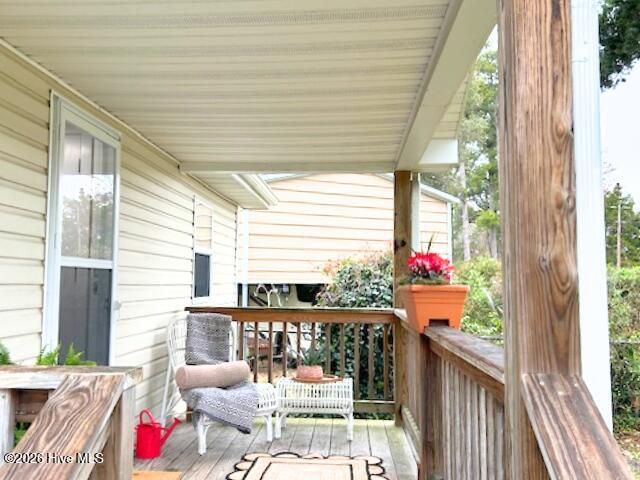 200 1st Street, Hampstead, NC 28443