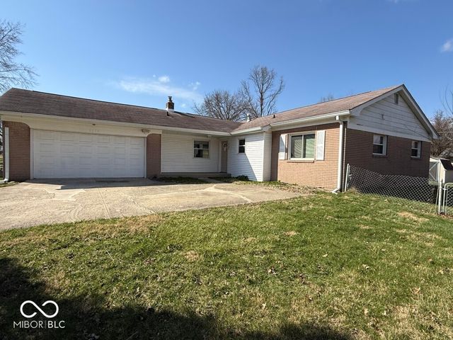 8238 E 11th Street, Indianapolis, IN 46219