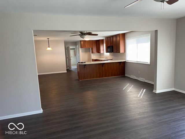 8238 E 11th Street, Indianapolis, IN 46219