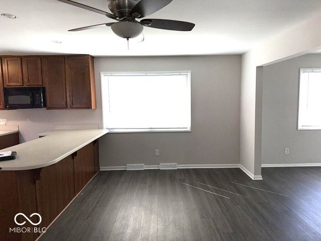 8238 E 11th Street, Indianapolis, IN 46219