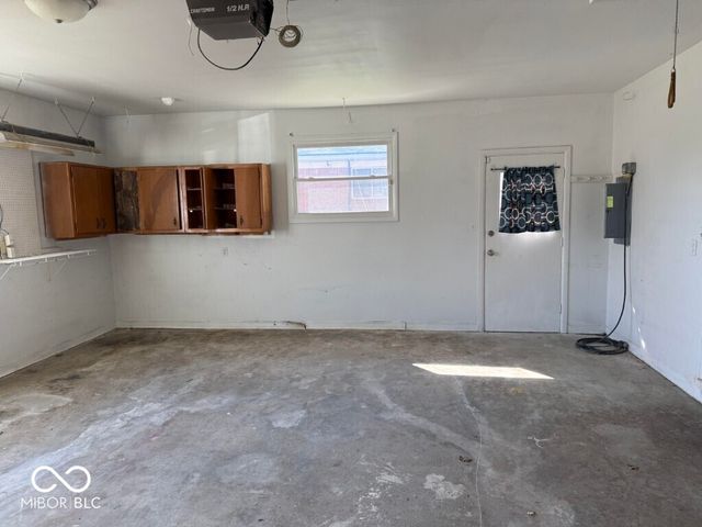 8238 E 11th Street, Indianapolis, IN 46219