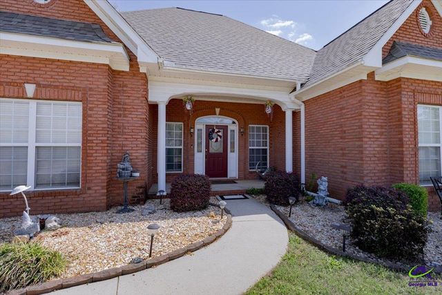 214 Knob Hill Drive, Warner Robins, GA 31088