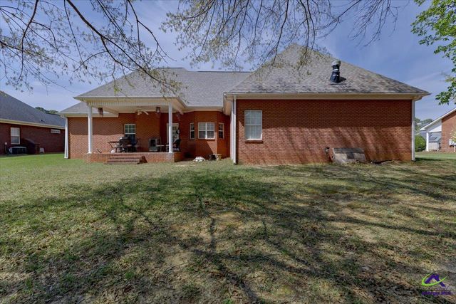 214 Knob Hill Drive, Warner Robins, GA 31088