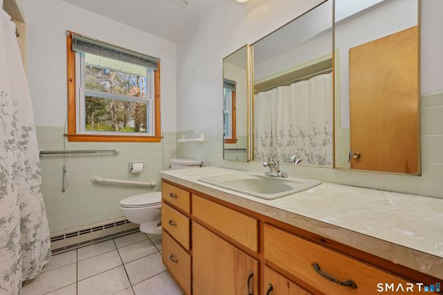 10 Fieldstone Lane, New Milford, CT 06776