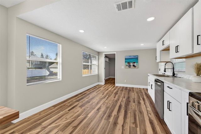 4063 2ND AVENUE S, St Petersburg, FL 33711