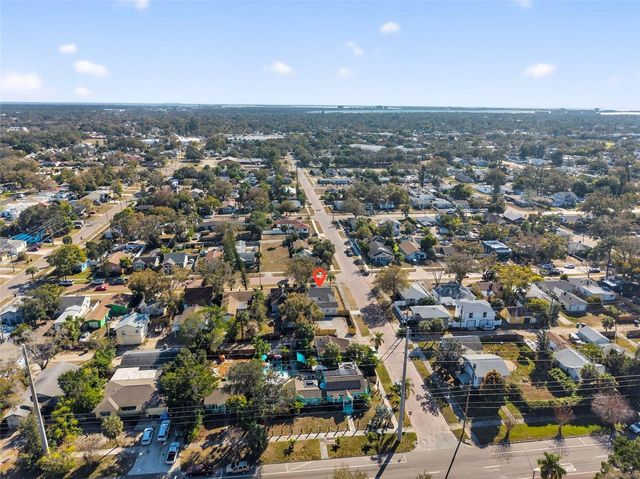 4063 2ND AVENUE S, St Petersburg, FL 33711