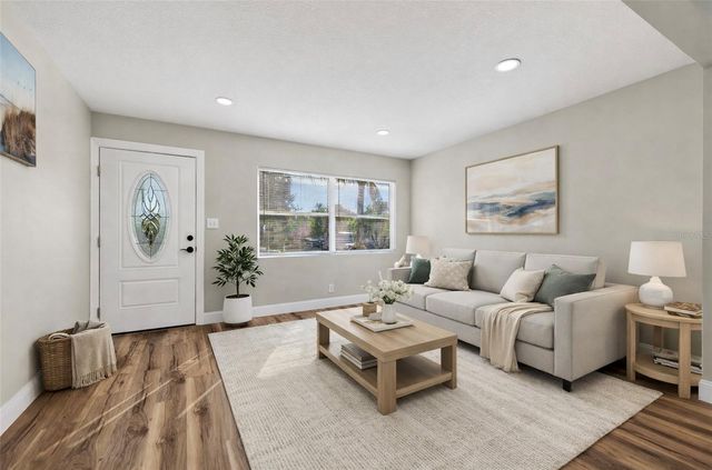 4063 2ND AVENUE S, St Petersburg, FL 33711