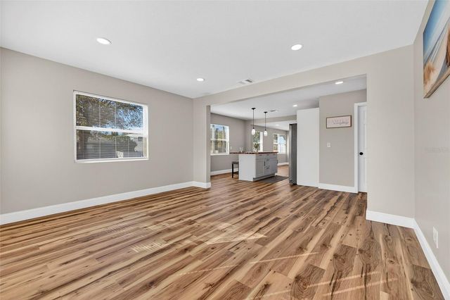 4063 2ND AVENUE S, St Petersburg, FL 33711