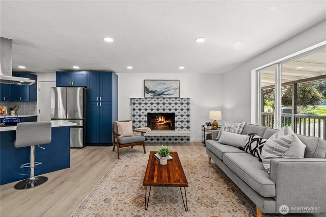 12615 68th Avenue Ct E, Puyallup, WA 98373