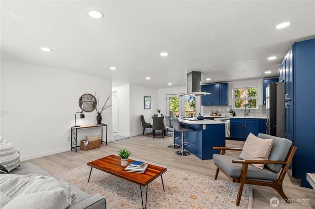 12615 68th Avenue Ct E, Puyallup, WA 98373