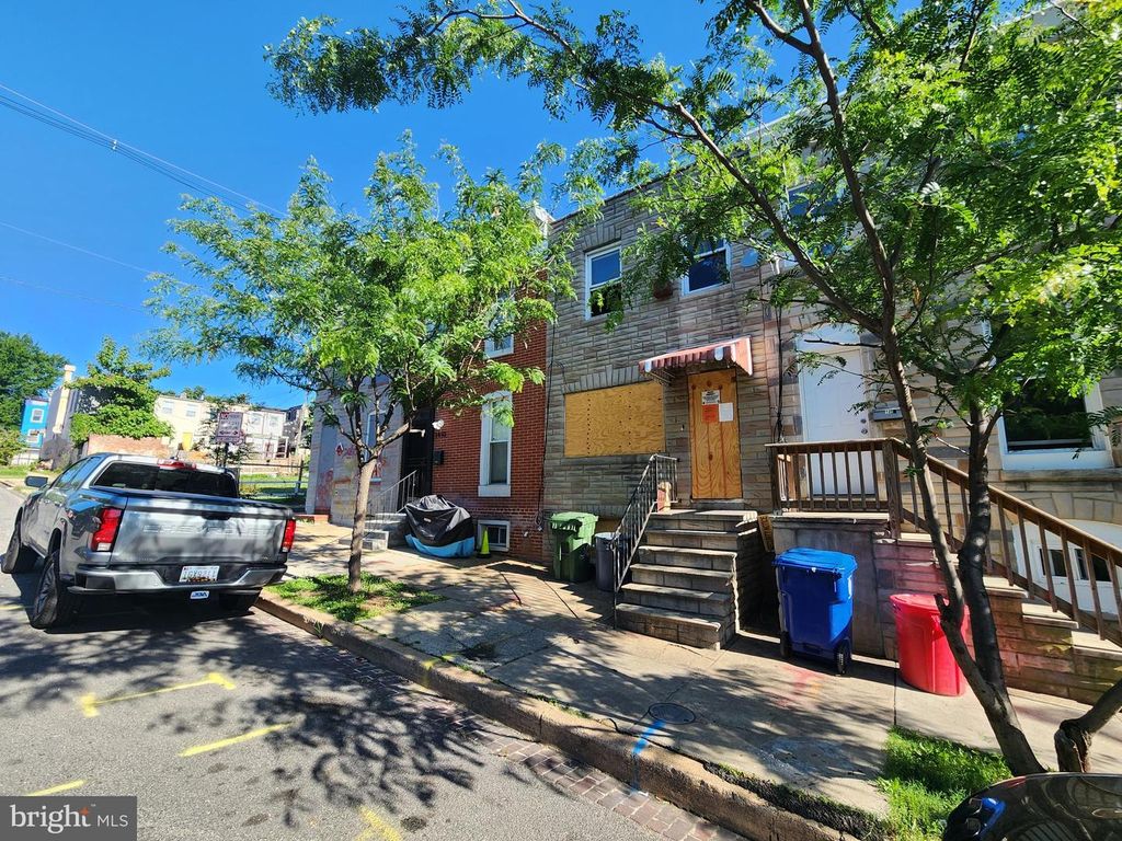 Image 4 of property listing at 1408 RAMSAY ST, Baltimore, MD 21223