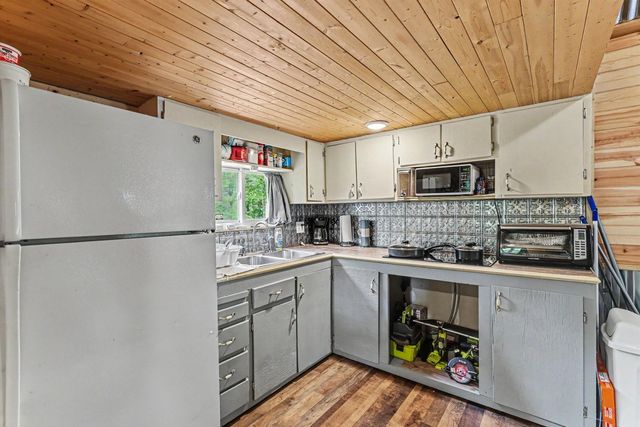 4179 Beaver Bend Dr, NE, Nunnelly, TN 37137