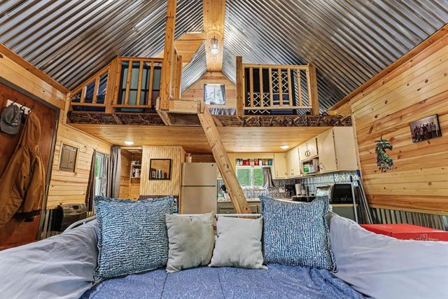 4179 Beaver Bend Dr, NE, Nunnelly, TN 37137