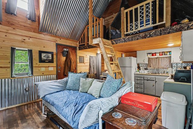 4179 Beaver Bend Dr, NE, Nunnelly, TN 37137