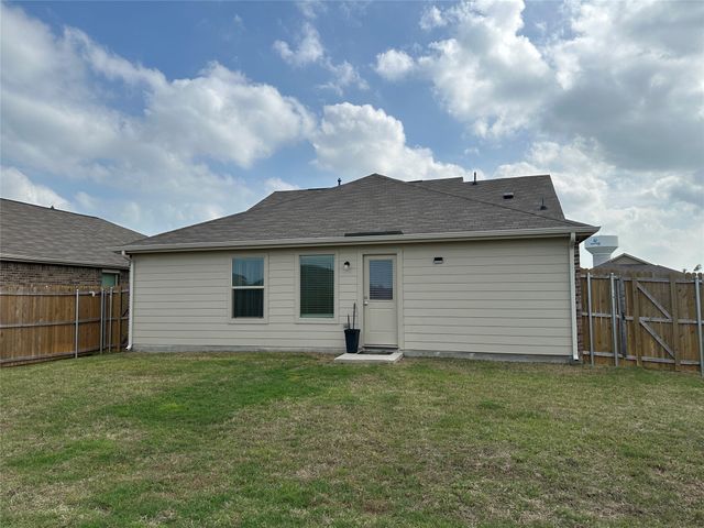 1638 Rosy Finch Drive, Forney, TX 75126