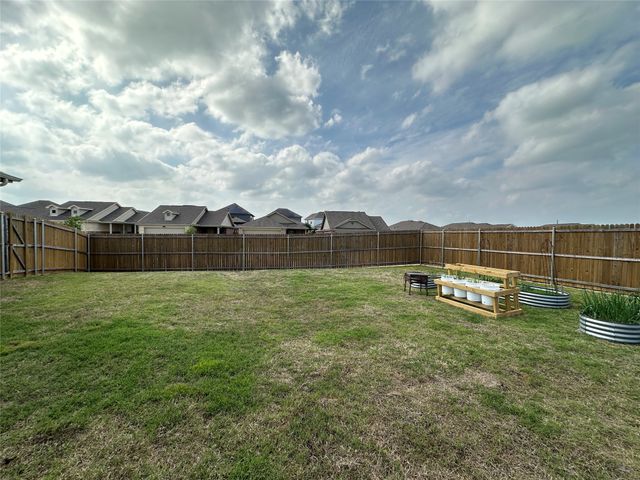 1638 Rosy Finch Drive, Forney, TX 75126
