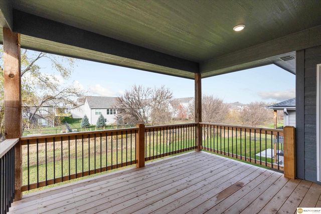 10222 N 150 Circle, Bennington, NE 68007