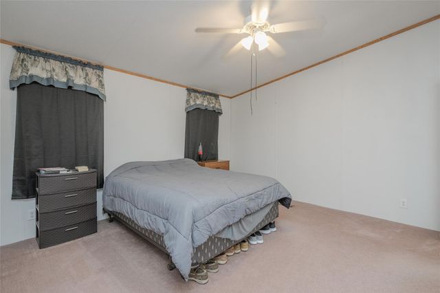 4260 Couch Road, Ponder, TX 76259