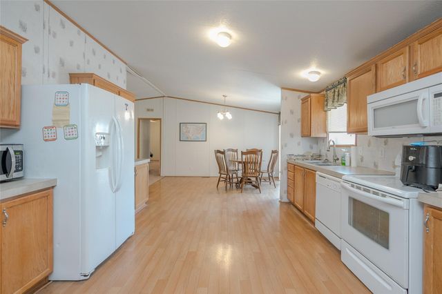 4260 Couch Road, Ponder, TX 76259