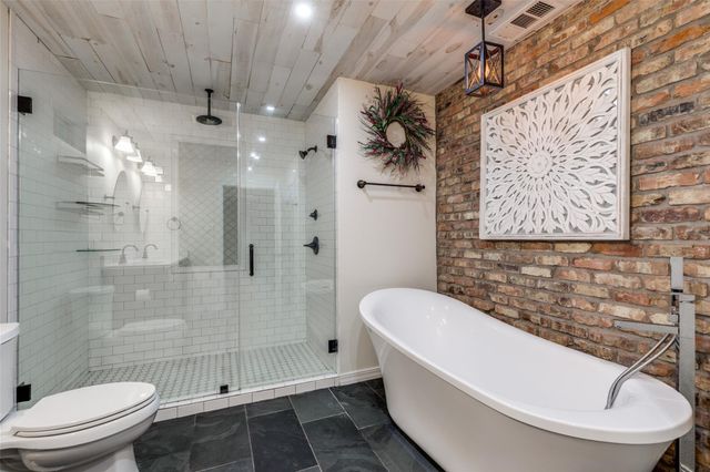 168 Still Forest DR, Cedar Creek, TX 78612